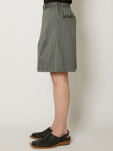 STRIPE ABOVE-THE KNEE SHORTS