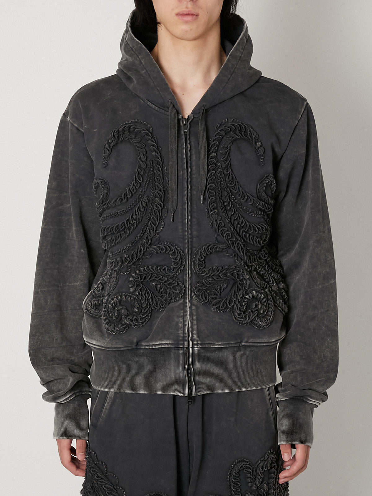 SCULPTURAL EMBROIDERY JERSEY ZIP HOODIE – TAAKK