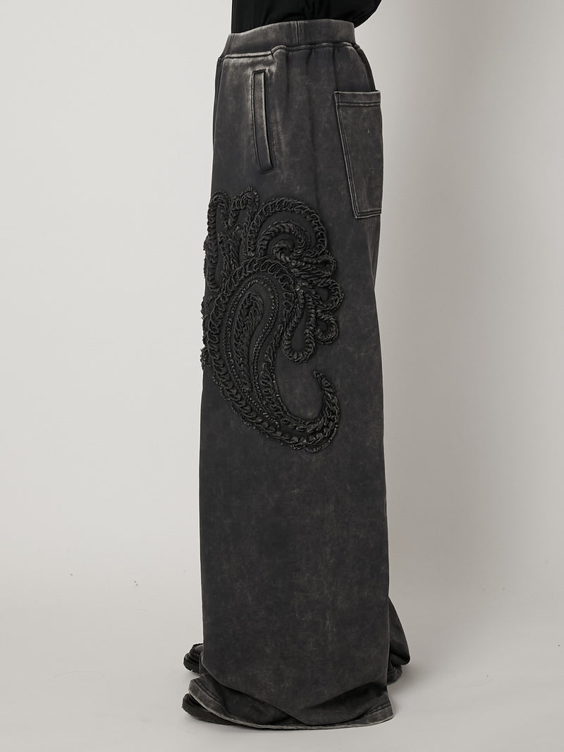 SCULPTURAL EMBROIDERY JERSEY SWEAT WIDE PANTS – TAAKK