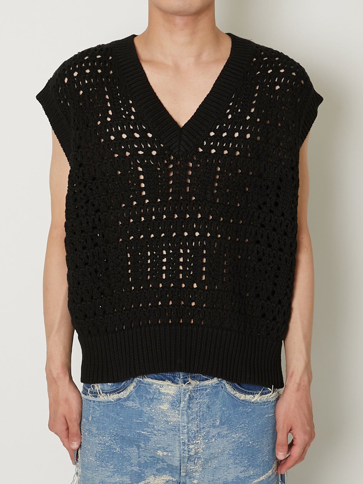 HAND KNIT VEST – TAAKK